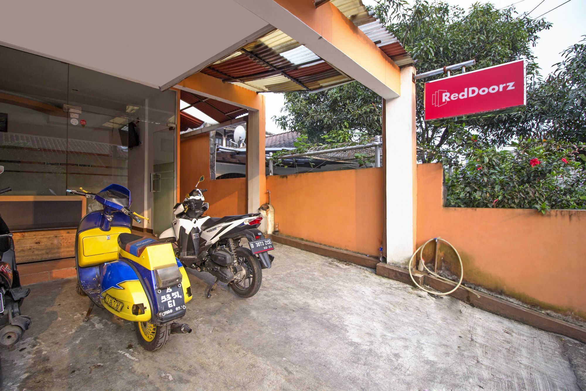 Reddoorz Syariah Near Btc Fashion Mall บันดุง ภายนอก รูปภาพ